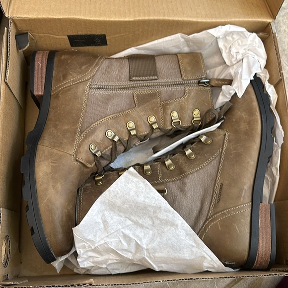 Sorel Emelie Conquest Boots - Picture 9 of 10